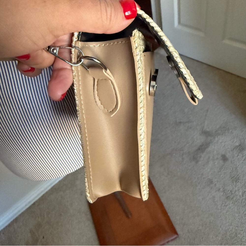 Beige Crossbody Bag - Picture 5 of 7